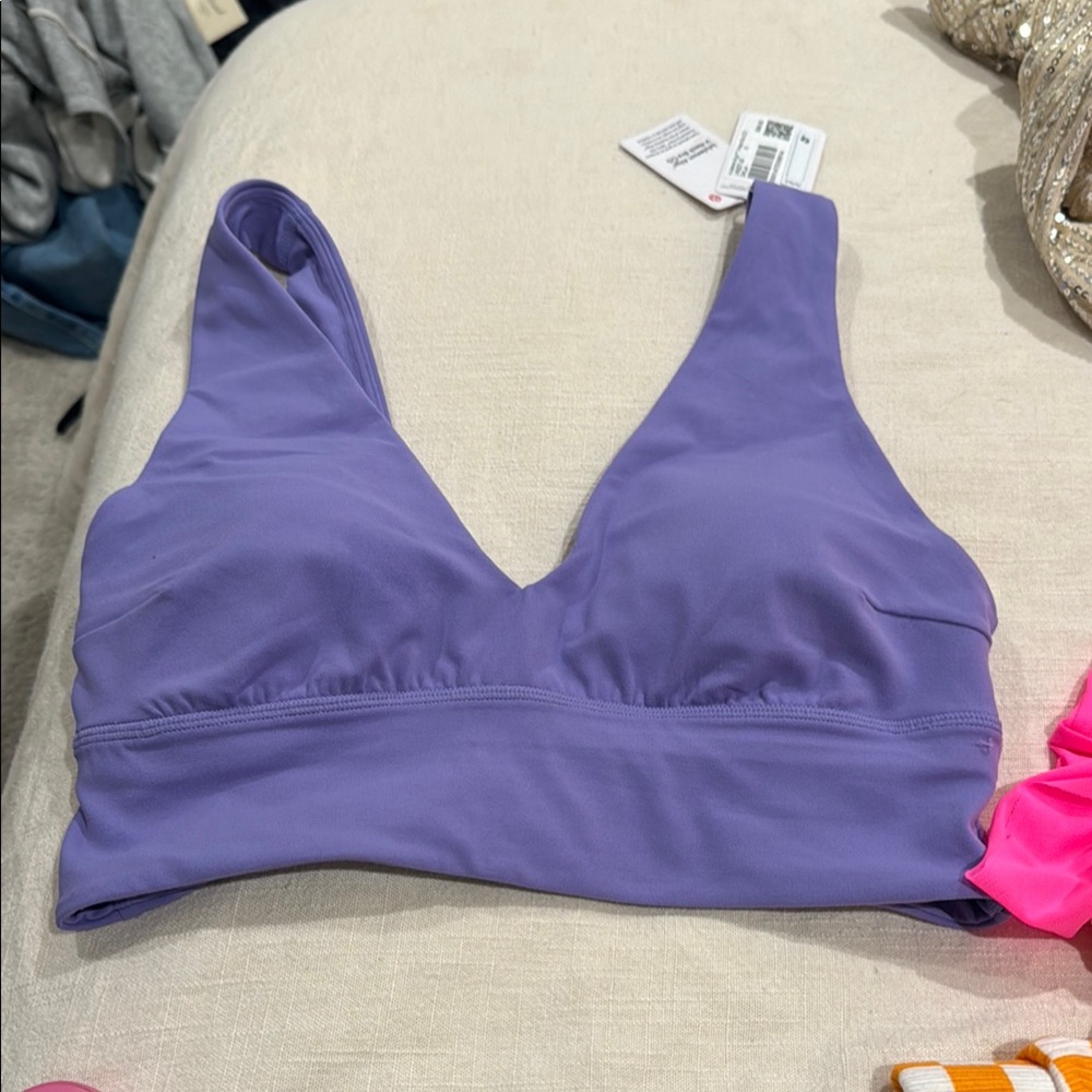 NWT Lululemon align v-neck bra c/D size 8 lavender